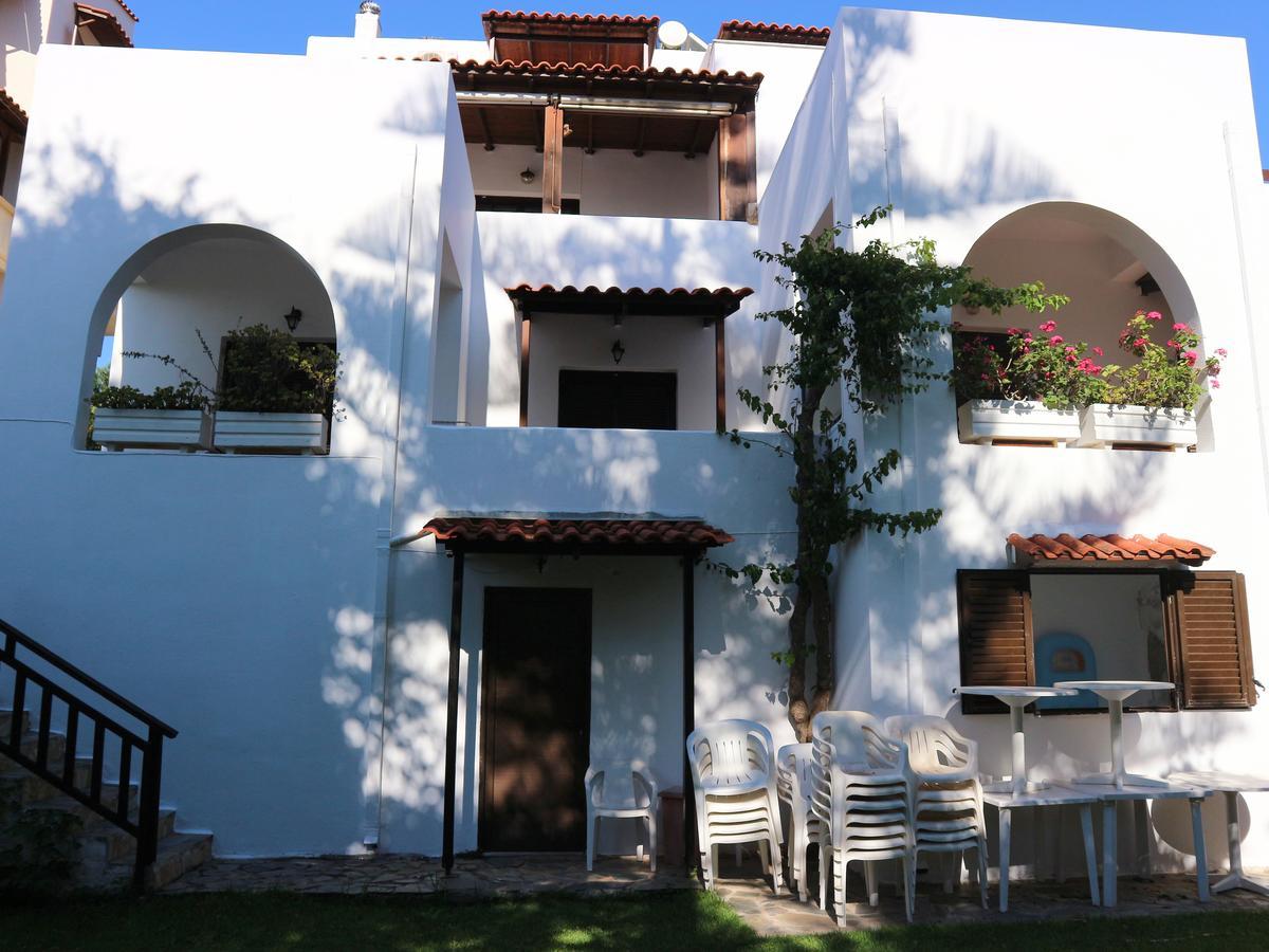 Oliaria Apartments Платаньяс Екстер'єр фото