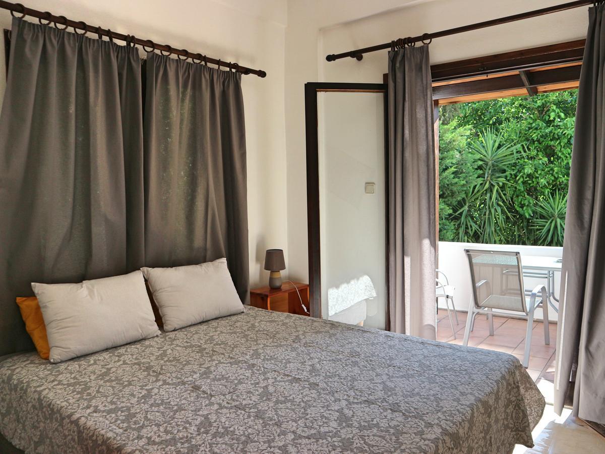 Oliaria Apartments Платаньяс Екстер'єр фото