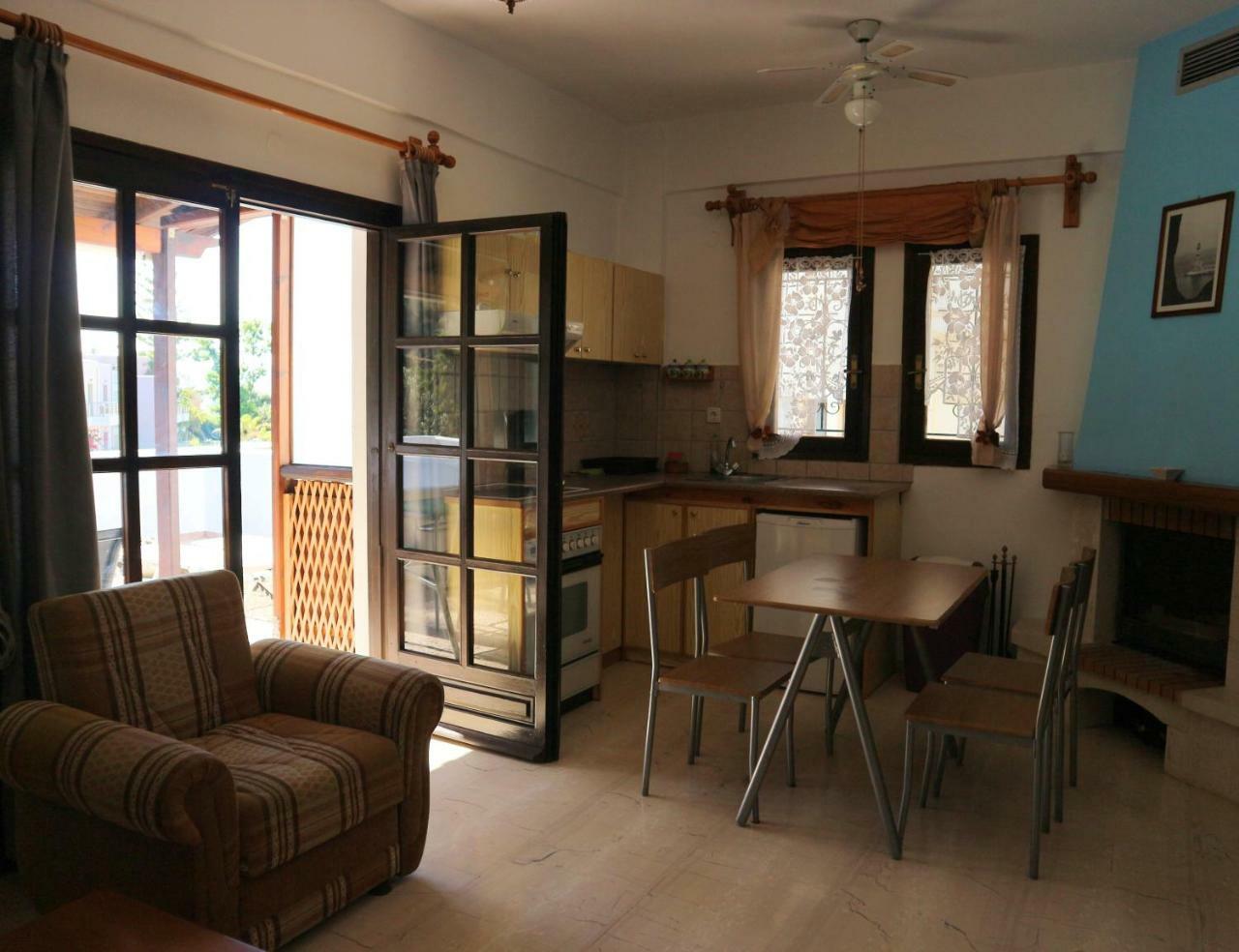 Oliaria Apartments Платаньяс Екстер'єр фото