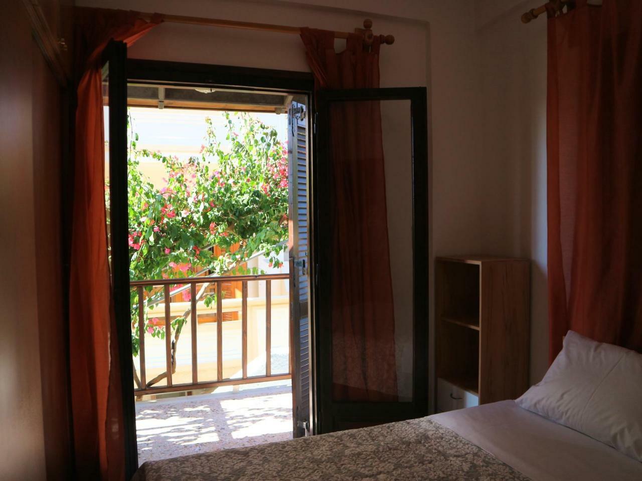 Oliaria Apartments Платаньяс Екстер'єр фото